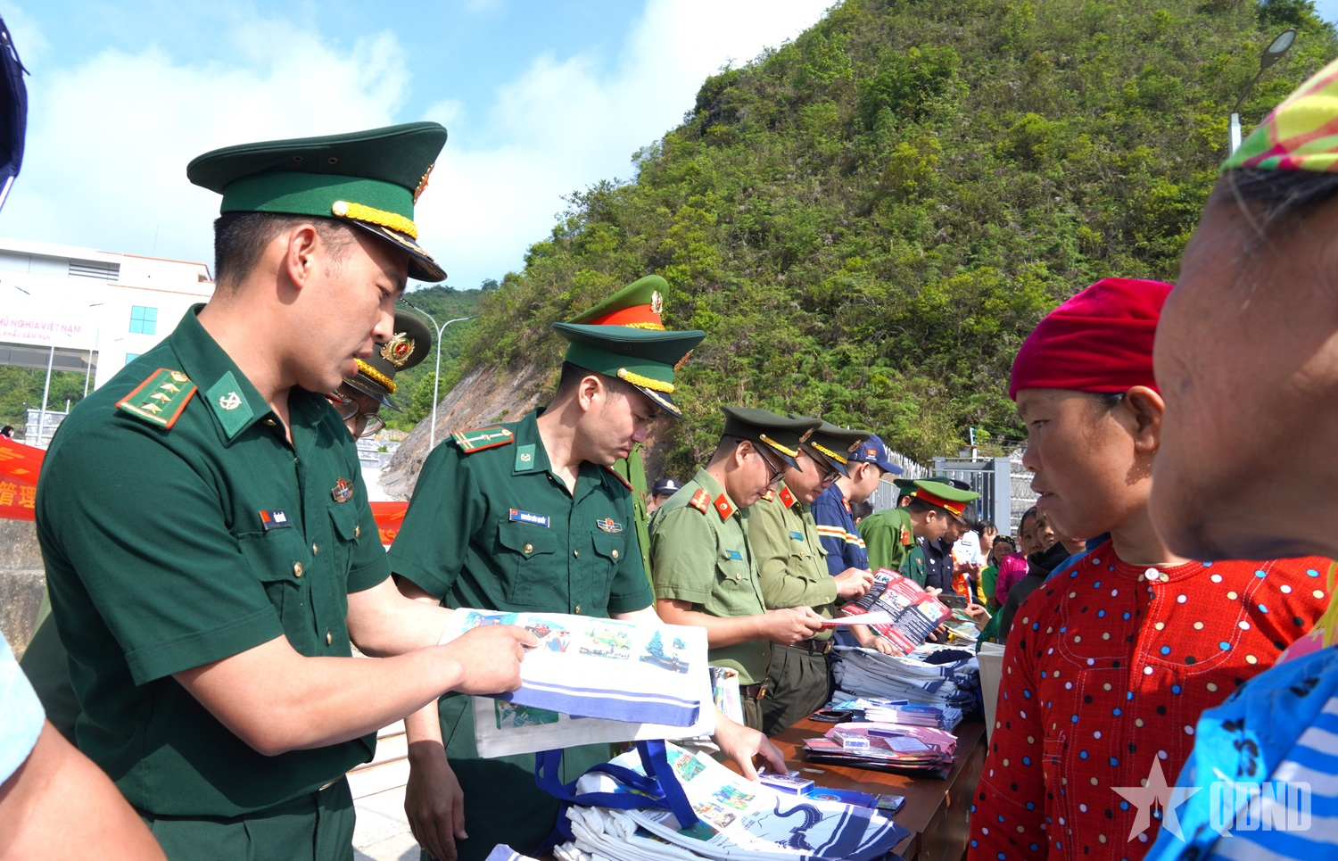 Đồn Biên phòng cửa khẩu Săm Pun đồng hành chuyển đổi số nơi biên giới

